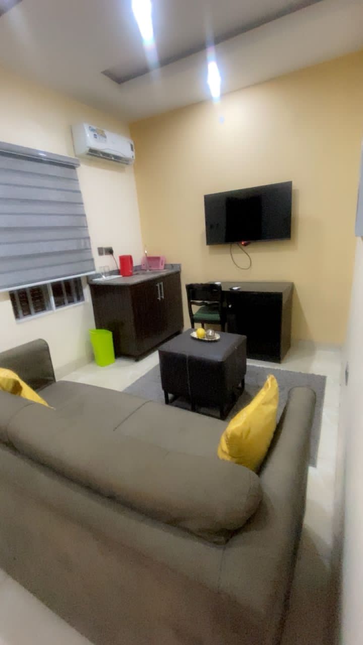 1 bed mini flat